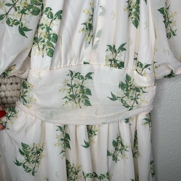 Shein Cream Floral Dress (XS) - Picture 4 of 8